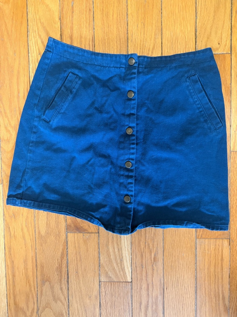 miami Blue Button-Front Denim Skirt